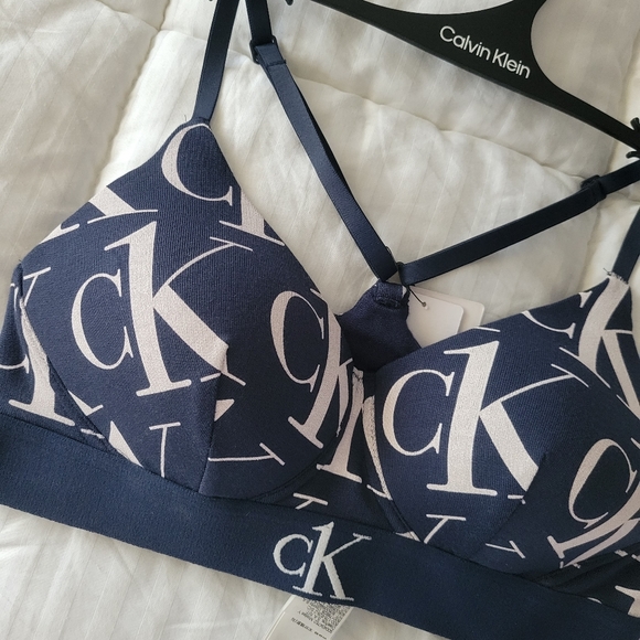 CALVIN KLEIN BRAND NEW BRALETTE SIZE S - Picture 5 of 8
